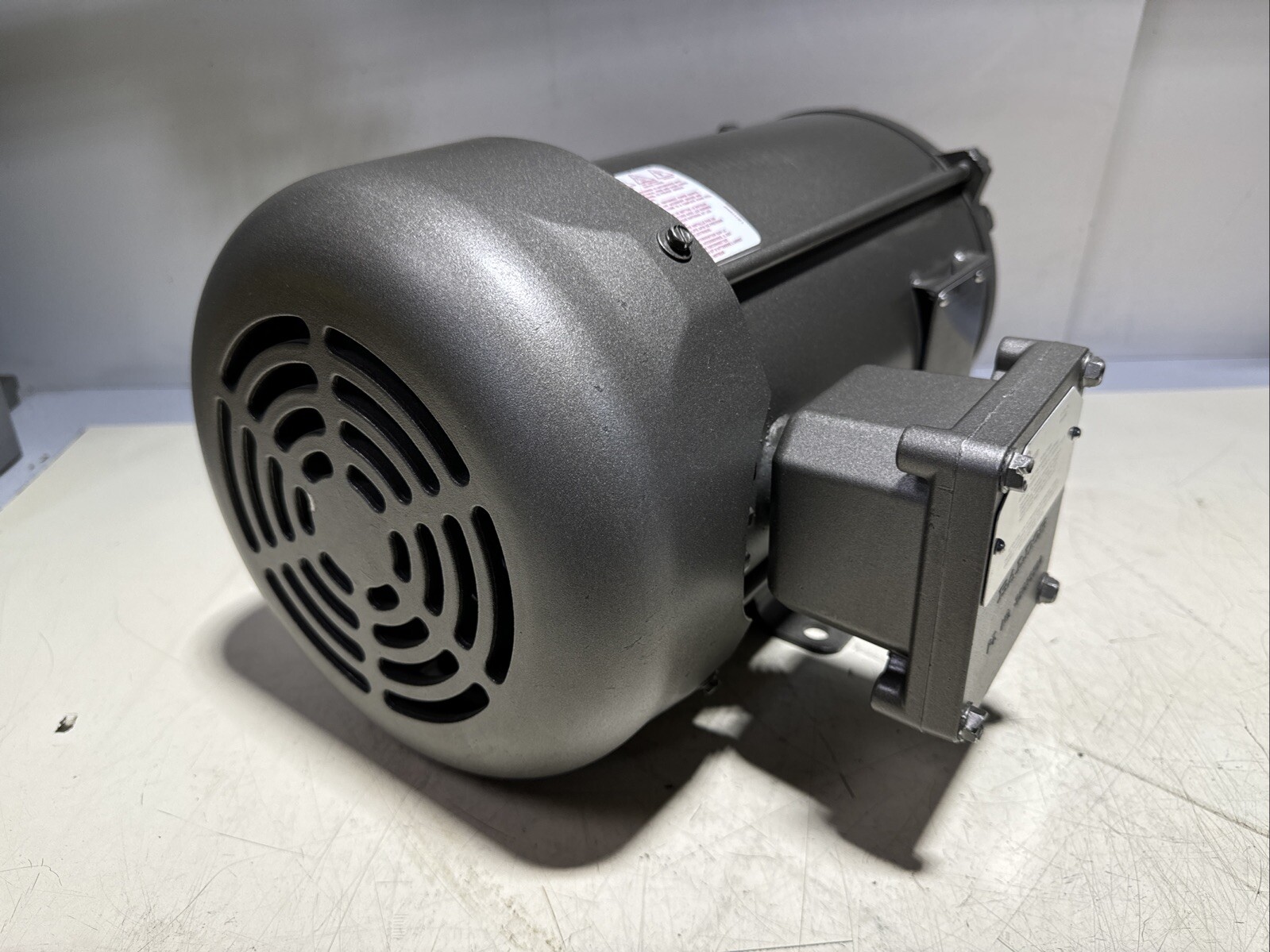 *NEW* Baldor EM7072T 36J536S042G1 5 3HP 230/460 190/380V 11.8/5.9 8.8/4.4A