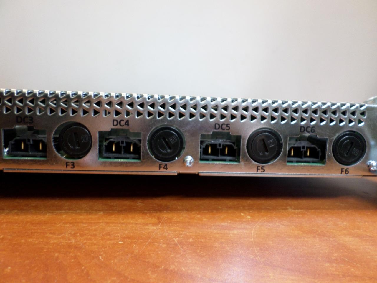 BARCO #R766064 Power Module Box 19 Inch Rack w/ 1x Blank Module Cover