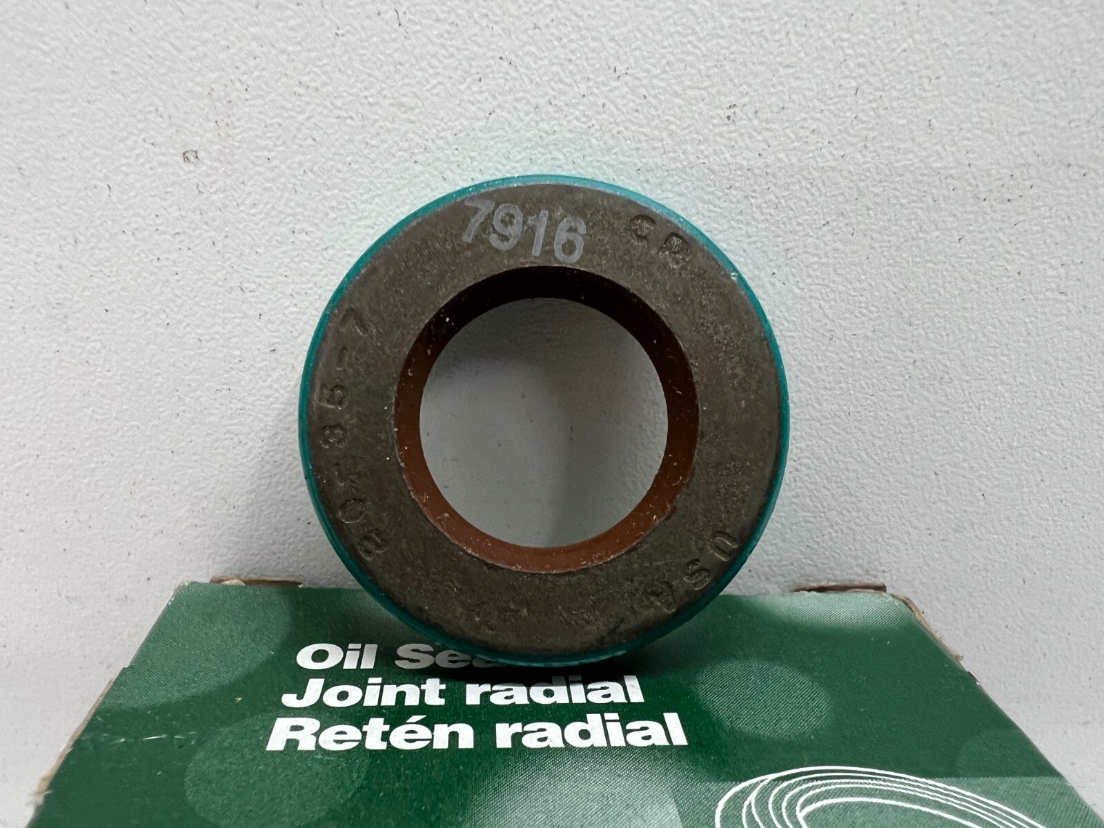 LOT OF (2) NEW OLD STOCK! CHICAGO RAWHIDE JOINT RADIAL OIL SEAL 7916