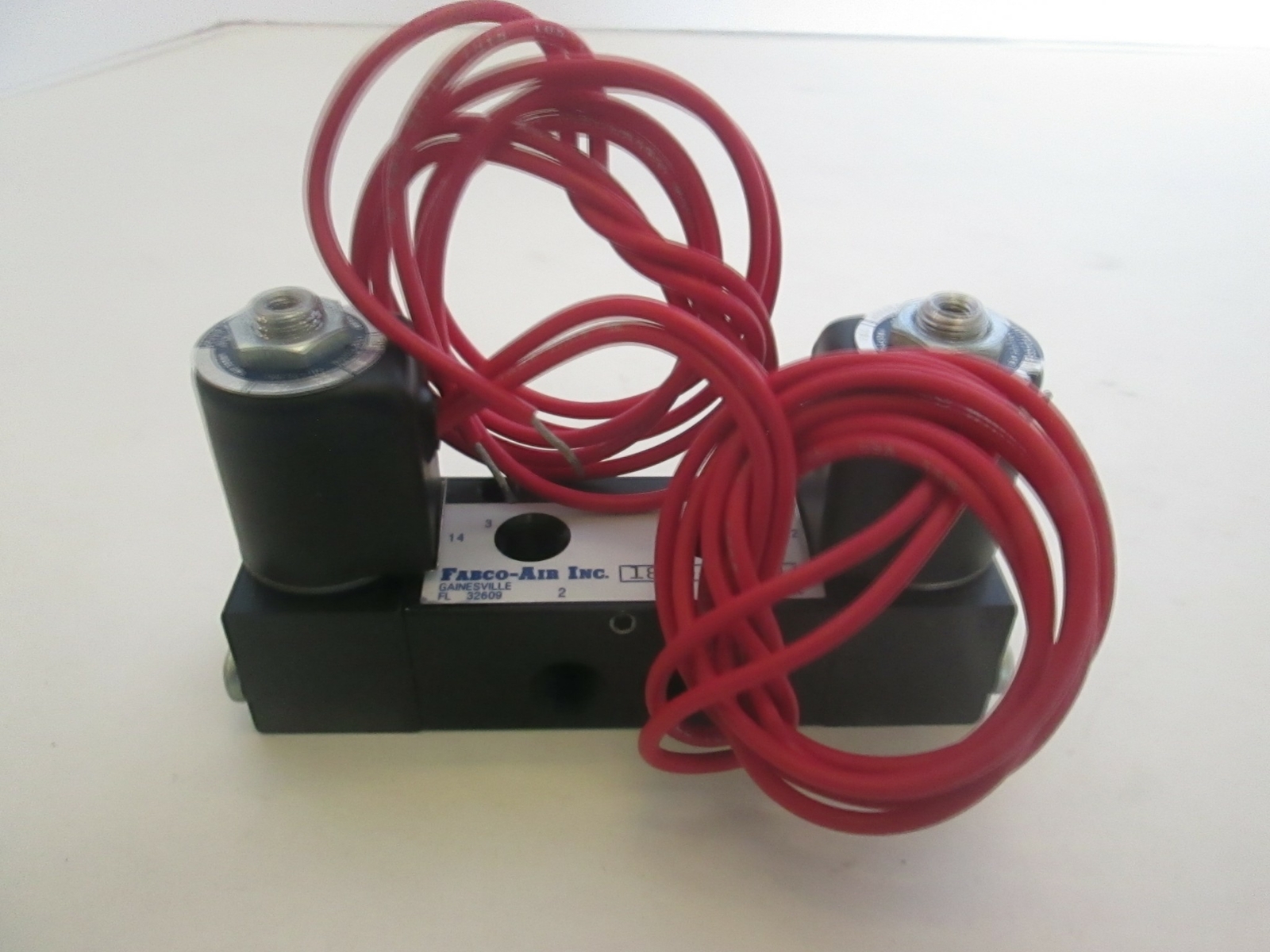Fabco-Air Inc., 18GG4-A0, Directional Control Valve w/ 2 Solenoid Valves, Used
