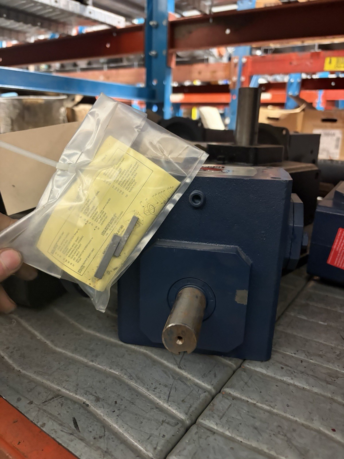 NEW NO BOX GROVE GEAR GRG-BMQ-821-15-R-56 GRG8210124.00