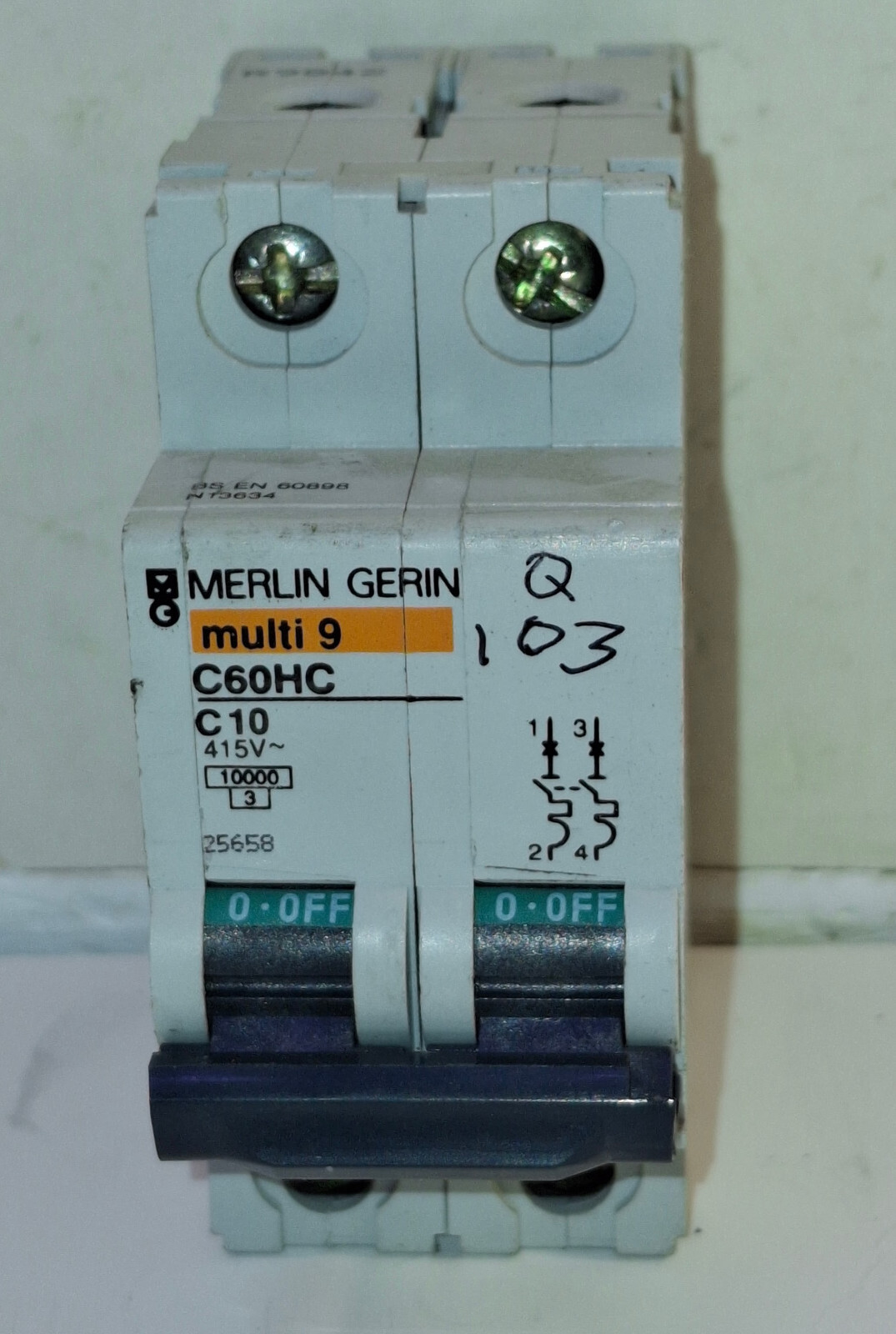 1 NEW MERLIN GERIN MULTI 9 C60HC C 10 2 POLE CIRCUIT BREAKER NNB ***MAKE OFFER**