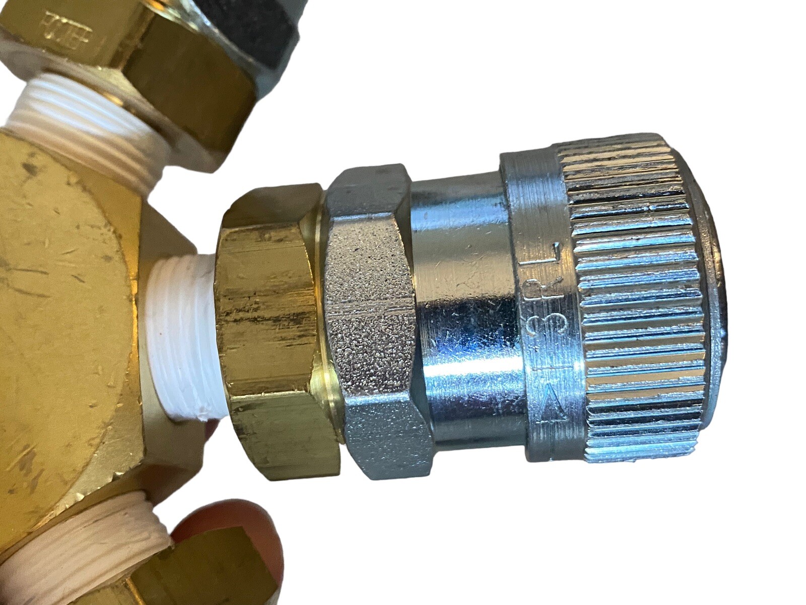 Foster 3L52 & Foster 5105 3 way attachment on Round Manifold Kit