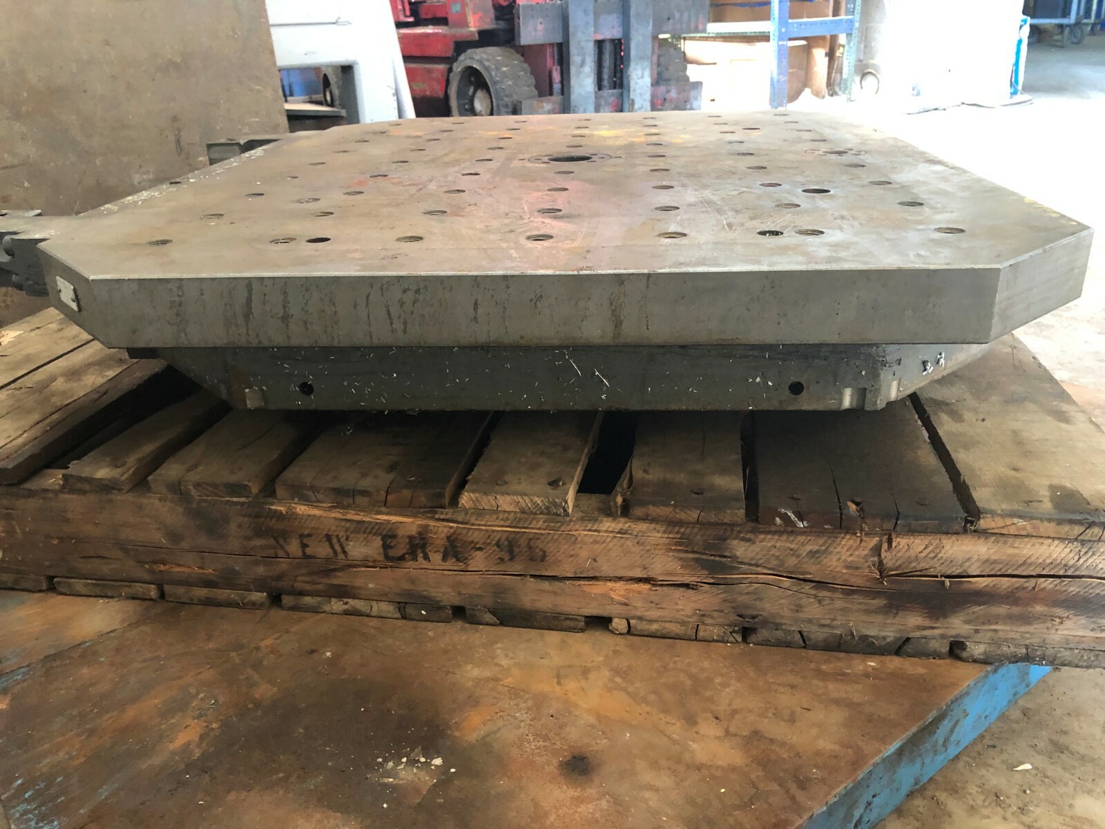 DECKEL MAHO Machining Center DMC 125 PALLET ONLY_151/B02_235_DMC125U