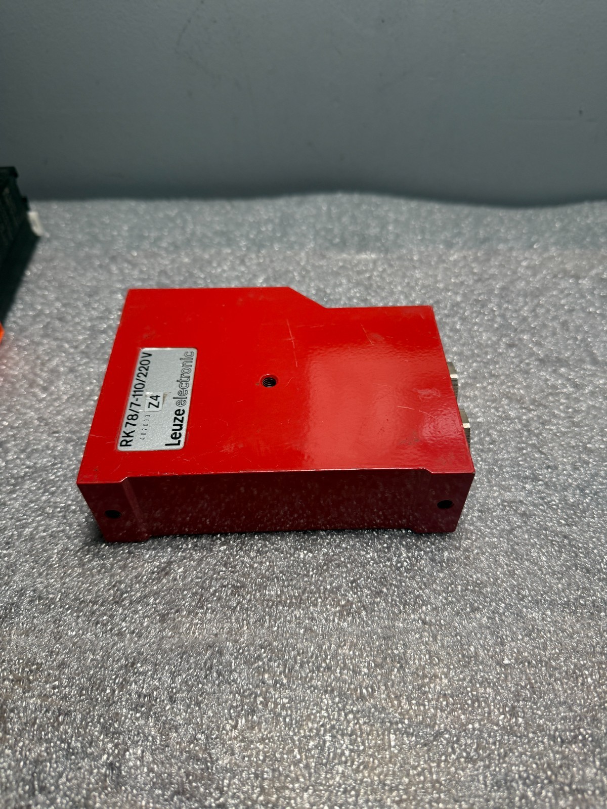 Leuze Electronic 402093 Sensor RK 78/7 110/220V