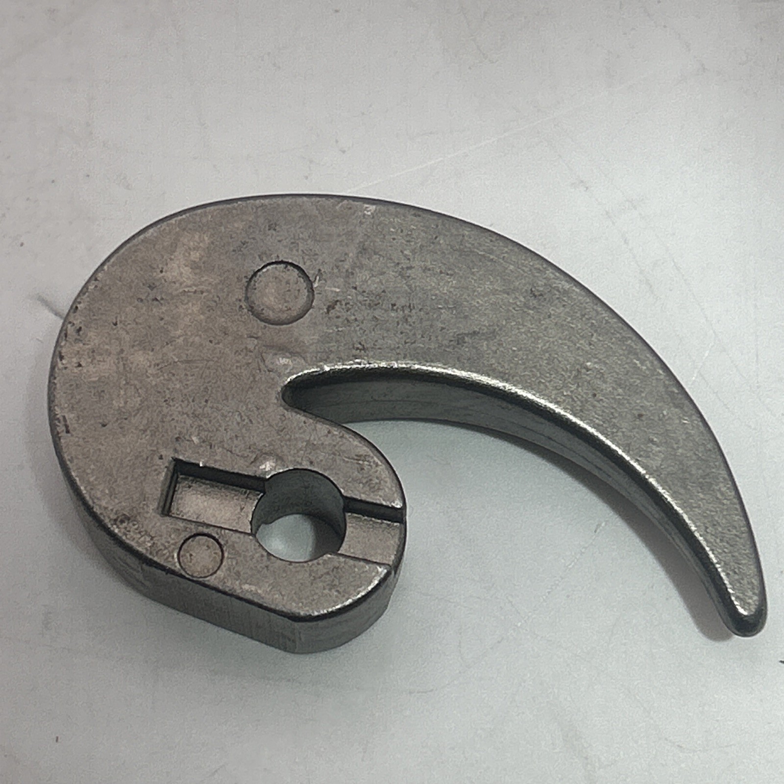 Maren 350 Hook, Twister