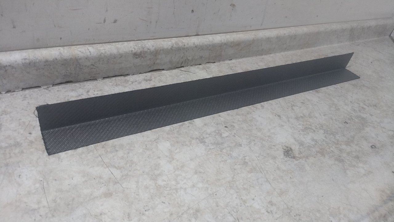 Brand Name 6867N111 39 In L Ultra-High-Temp Carbon Fiber 90 Deg Angle