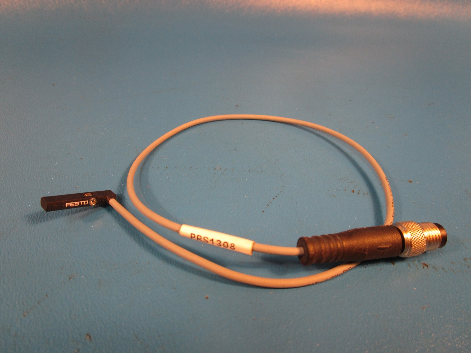 FESTO SMT-10M-PS-24V-E-0,3-Q-M8D, 551376 Proximity Sensor, 3 Pin
