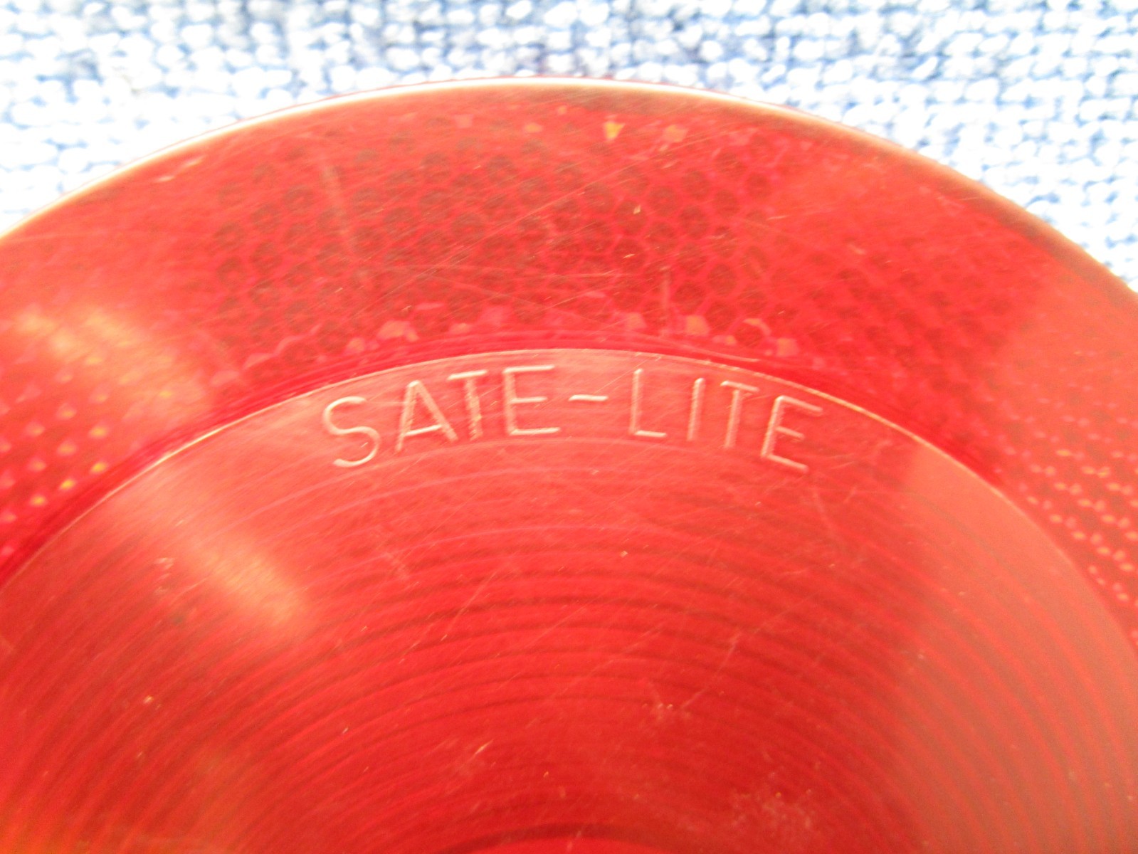 SATE-LITE 169 RED Tail Light Lamp Lens 5-1/8″ SAE-AIST-92-DOT