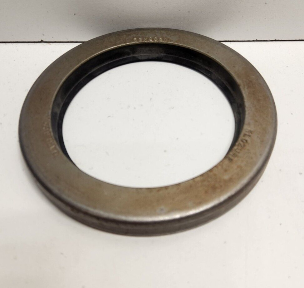 NEW NO BOX! GARLOCK 90.5MM SHAFT X 123.83MM OD OIL SEAL 53X2399