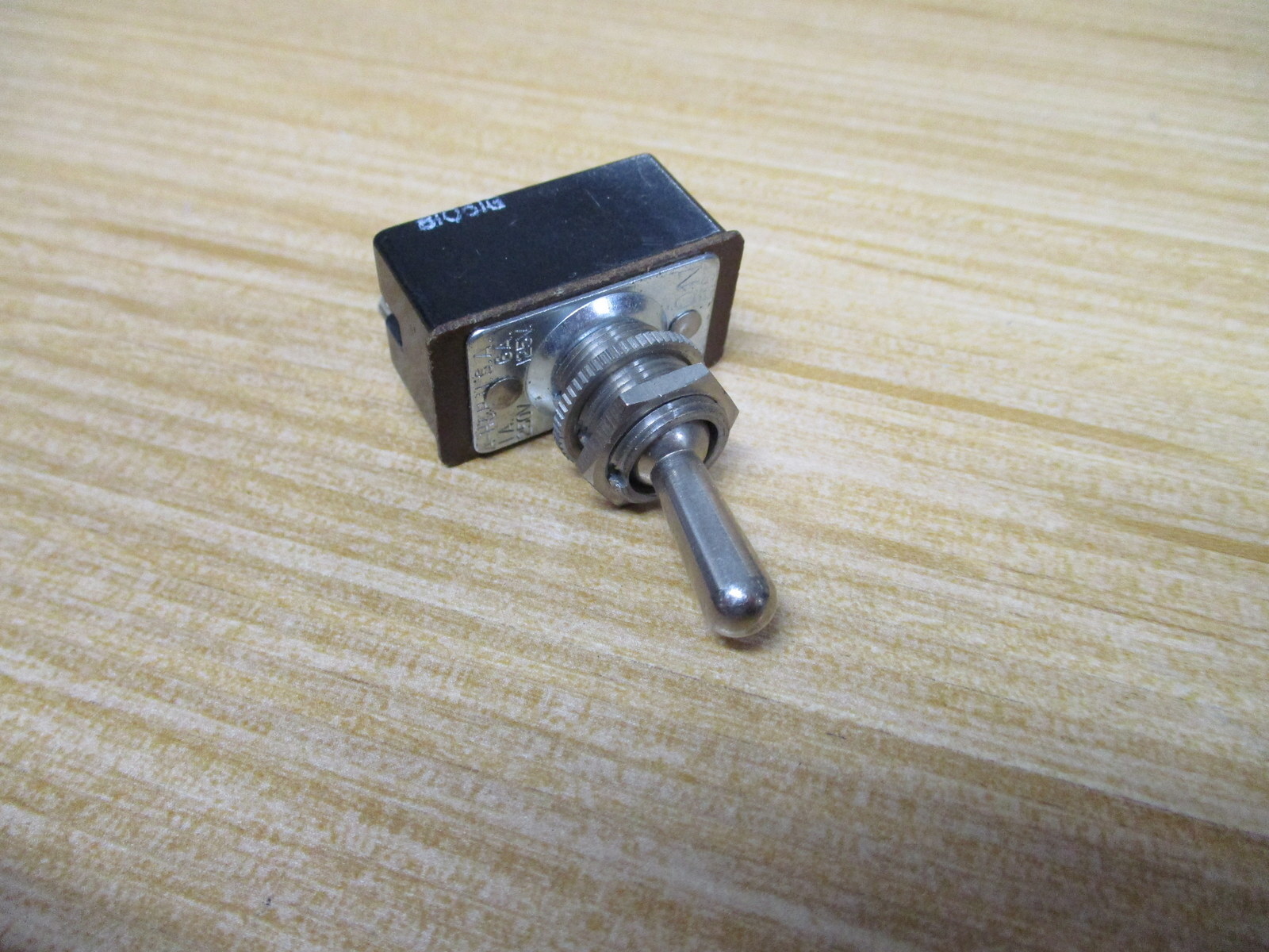 Arrow Hart 7925 H&H Toggle Switch