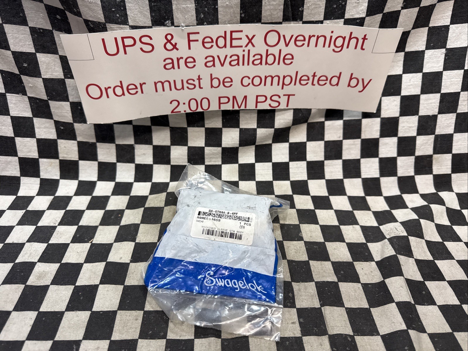 SWAGELOK Quick Connect Body, 1.4 Cv, 1/4″ NPT, SS-QTM4A-B-4PF, SHIPSAMEDAY#110AP