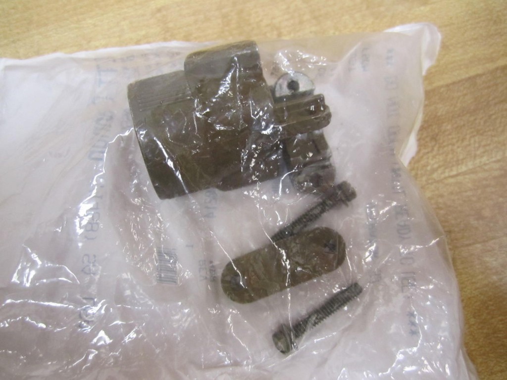ITT Cannon Electric MS3106E-18 Connector And Fitting