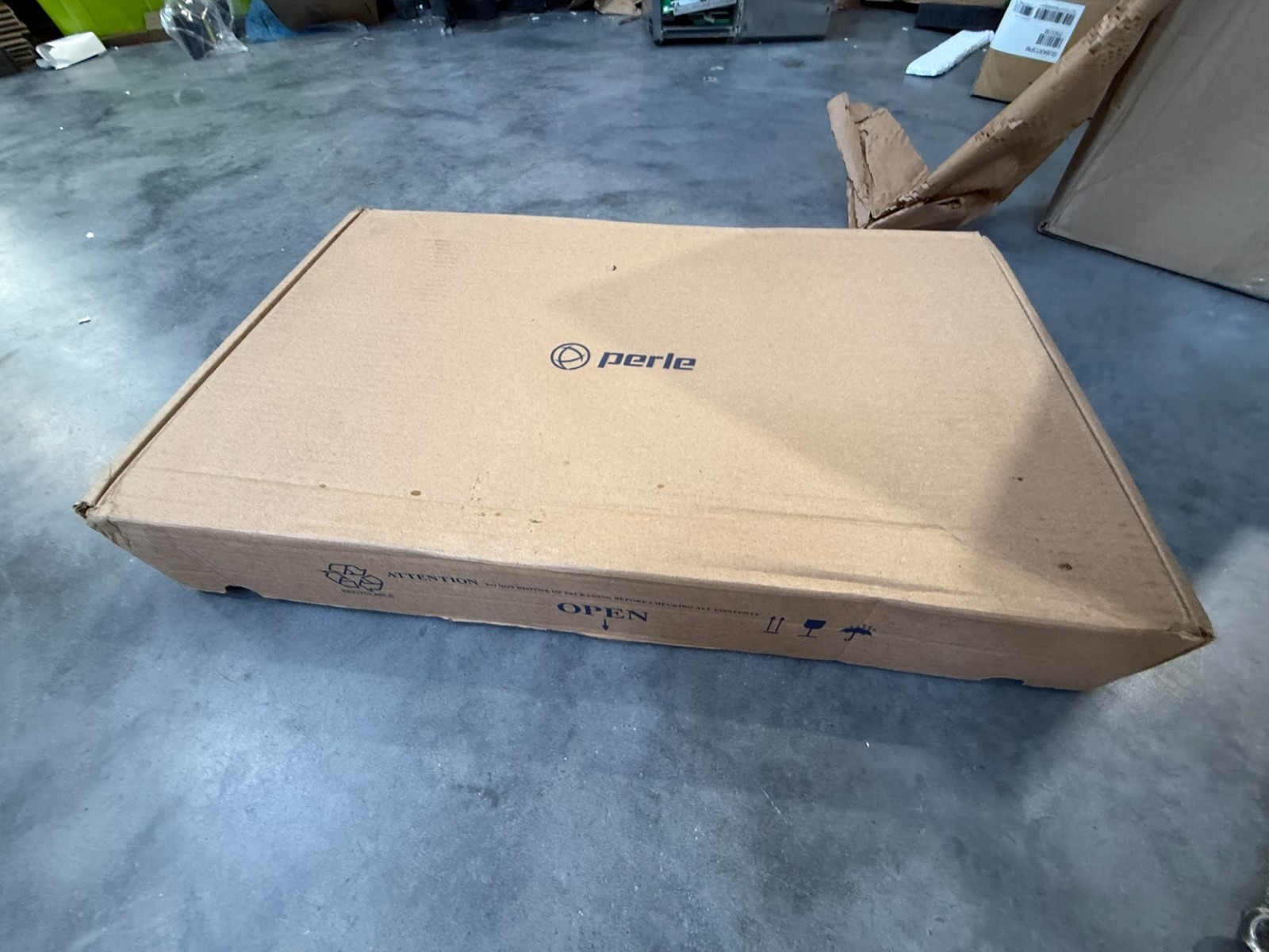 Perle Iolan SCR1618 RDAC Secure Console Server 04031138 Open Box