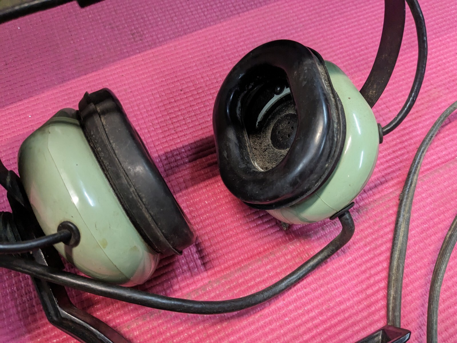 Lot of 2 David Clark Aviation Headsets H5030 & H5040 **UNTESTED, FOR PARTS**