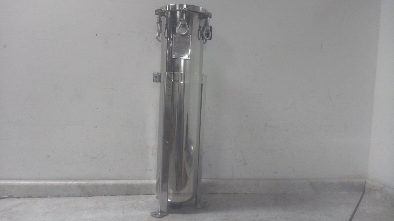 Pentair/Pentek ES22NA415-75 2 In NPT 150 Max PSI 135 GPM Bag Filter Housing