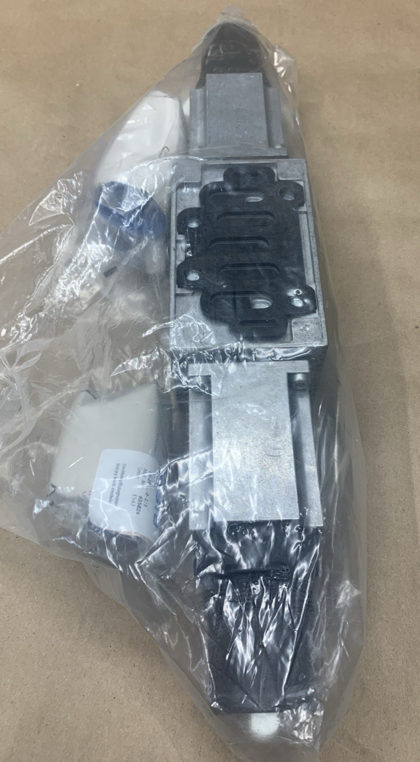 FESTO LR-ZP-A/B-D-3 INTERMEDIATE PRESSURE REGULATOR PLATE **NEW**