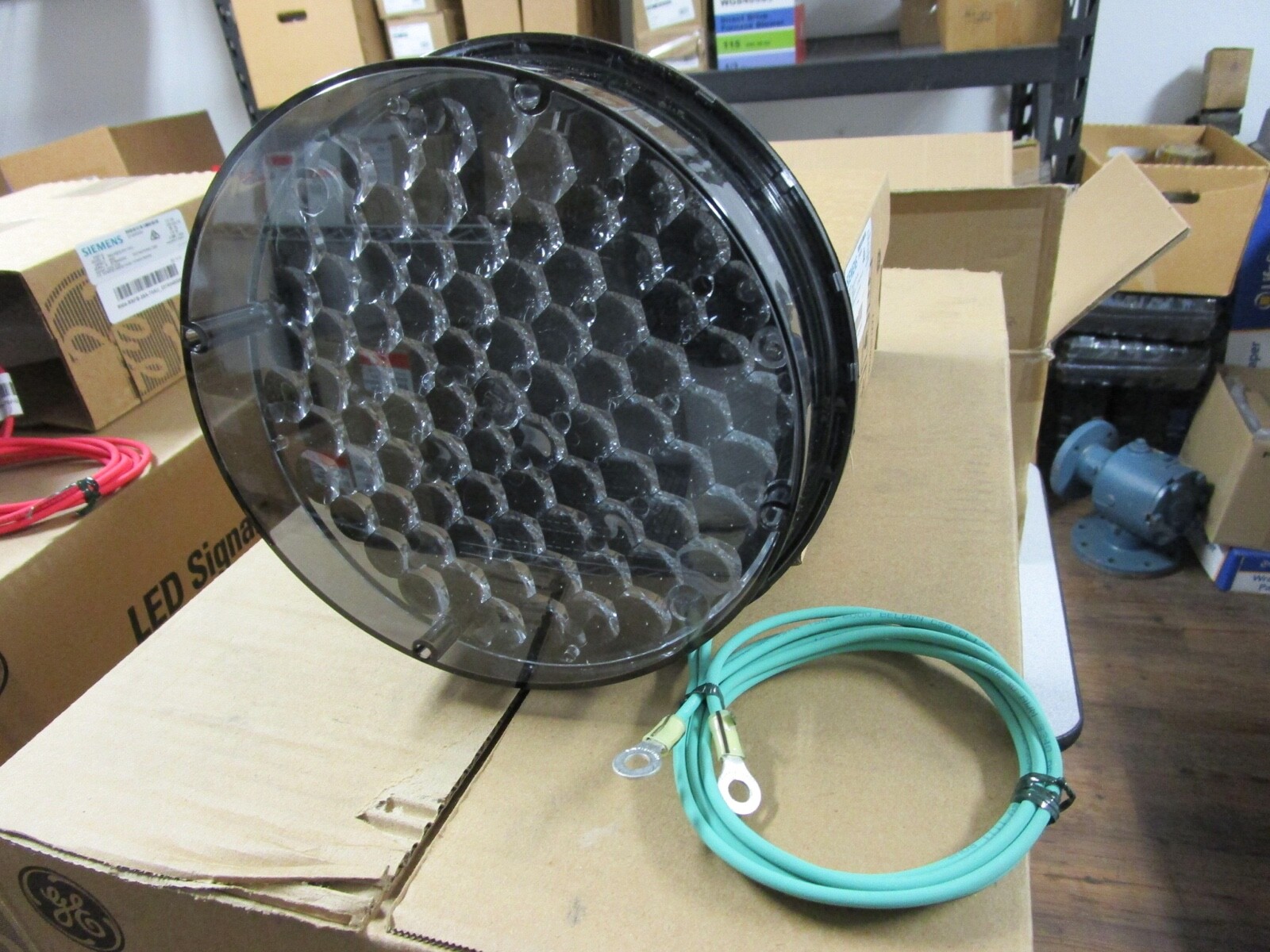 GE LED SIGNAL LIGHT MODEL RM4 8″ GREEN LIGHT #GSFB-75A-70AU – NEW