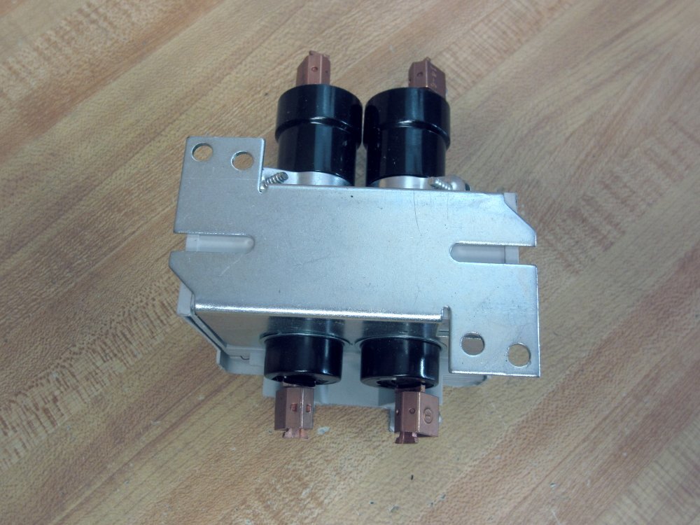 Struthers Dunn M35AA-120VAC Displacement Relay 12N667