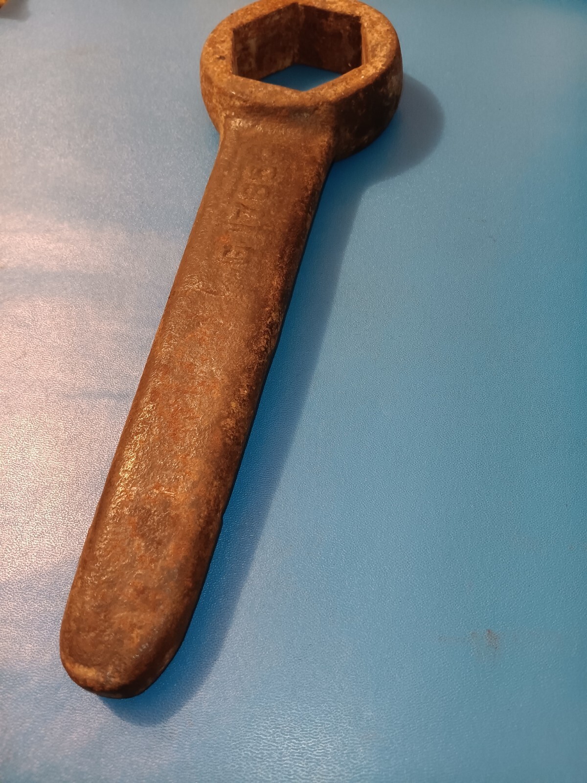 Wrench G 1785 Vintage 2-1/4” Box End Wrench. Diesel, Tractor, Semi Truck Read