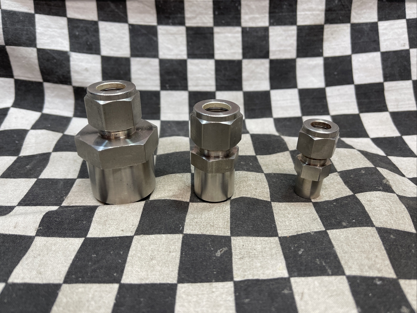 SWAGELOK SS-810-1-16W and SS-810-1-8W and SS-600-1-4W, Lot Of 3#104P13
