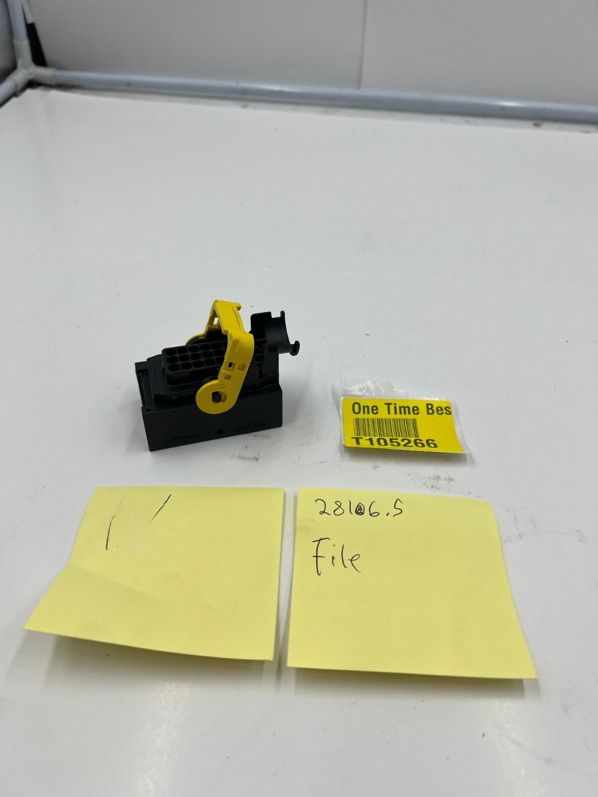 QTY 5 TE Connectivity 21 Pin Wiring Rectangular Female Cable Housing Connector