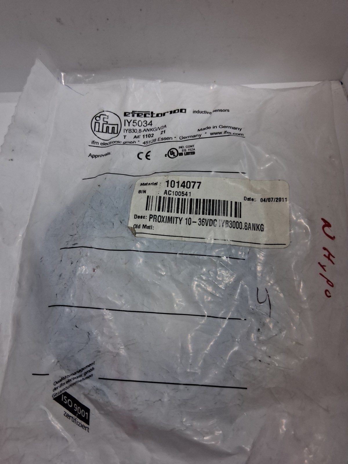 IFM IYB30,8-ANKG/V2A PROXIMITY SENSOR (IY5034) 0.8MM SEN 10-36VDC NIB