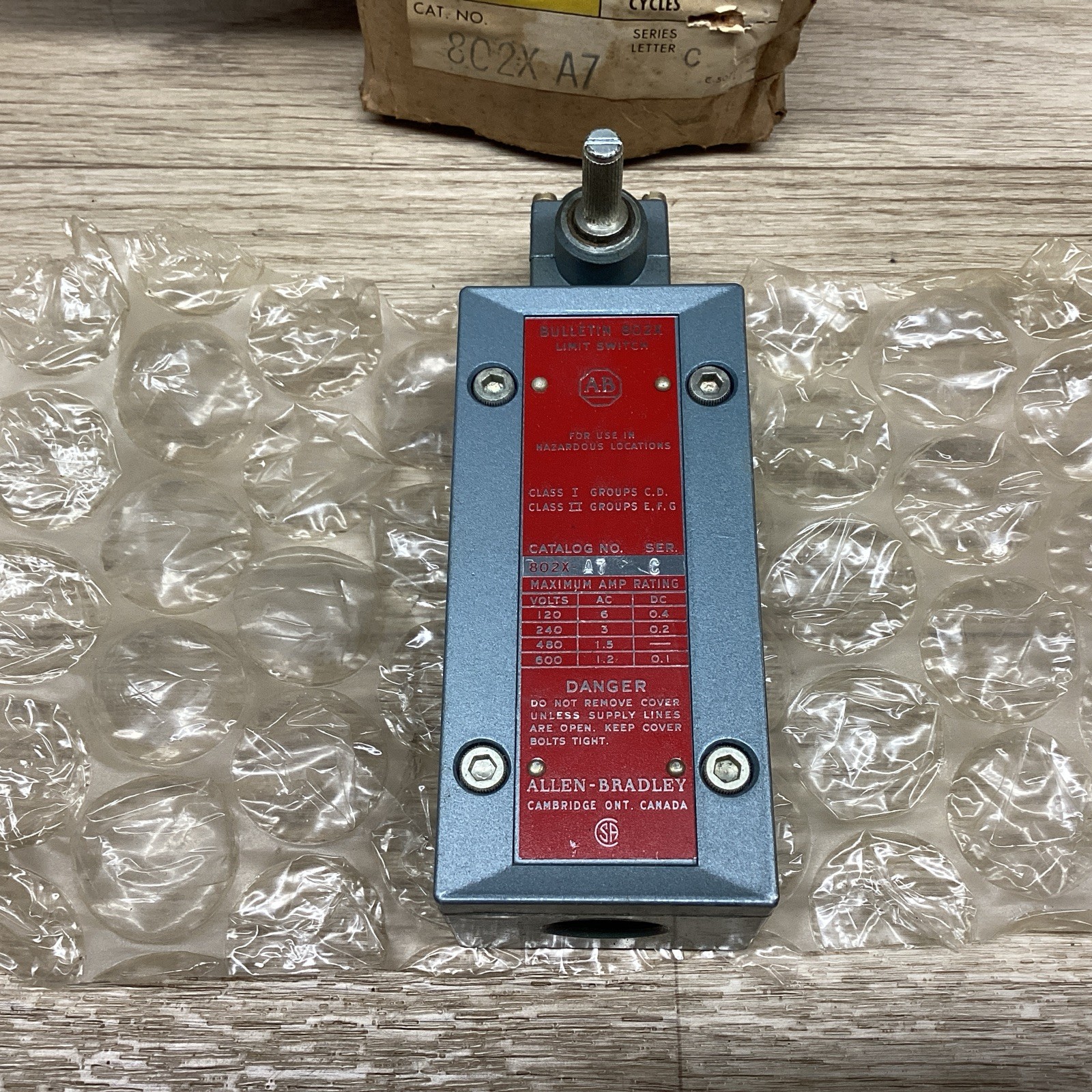 NOS ALLEN BRADLEY 802XA7 SER. C LIMIT SWITCH #828PT153*CO