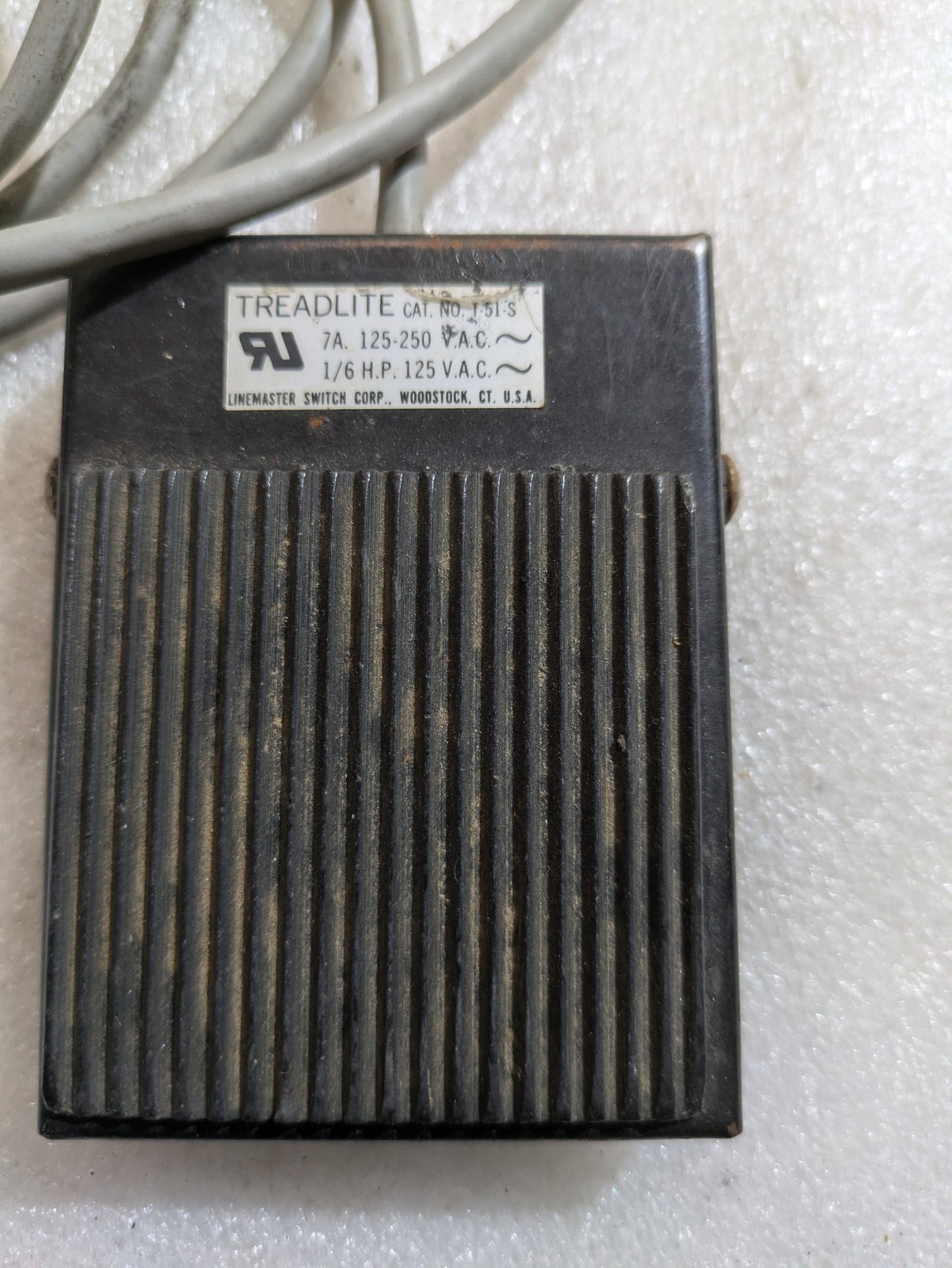 Linemaster 1-51-S Treadlite Foot Switch 7A 125-250VAC 1/6HP Industrial OEM