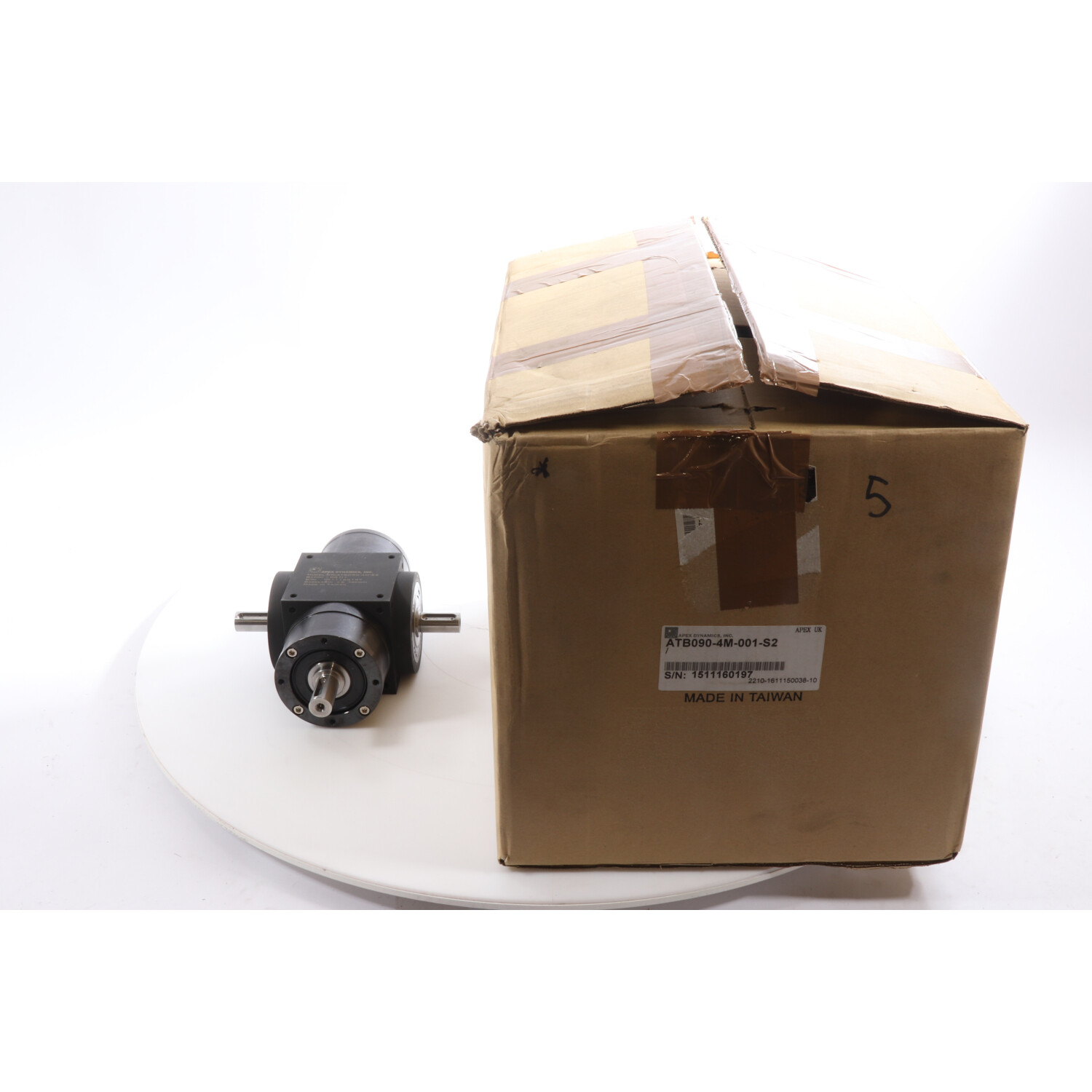 Apex Dynamics Inc ATB090-4M-001-S2 Spiral Bevel Gearbox I=1 NEW NFP
