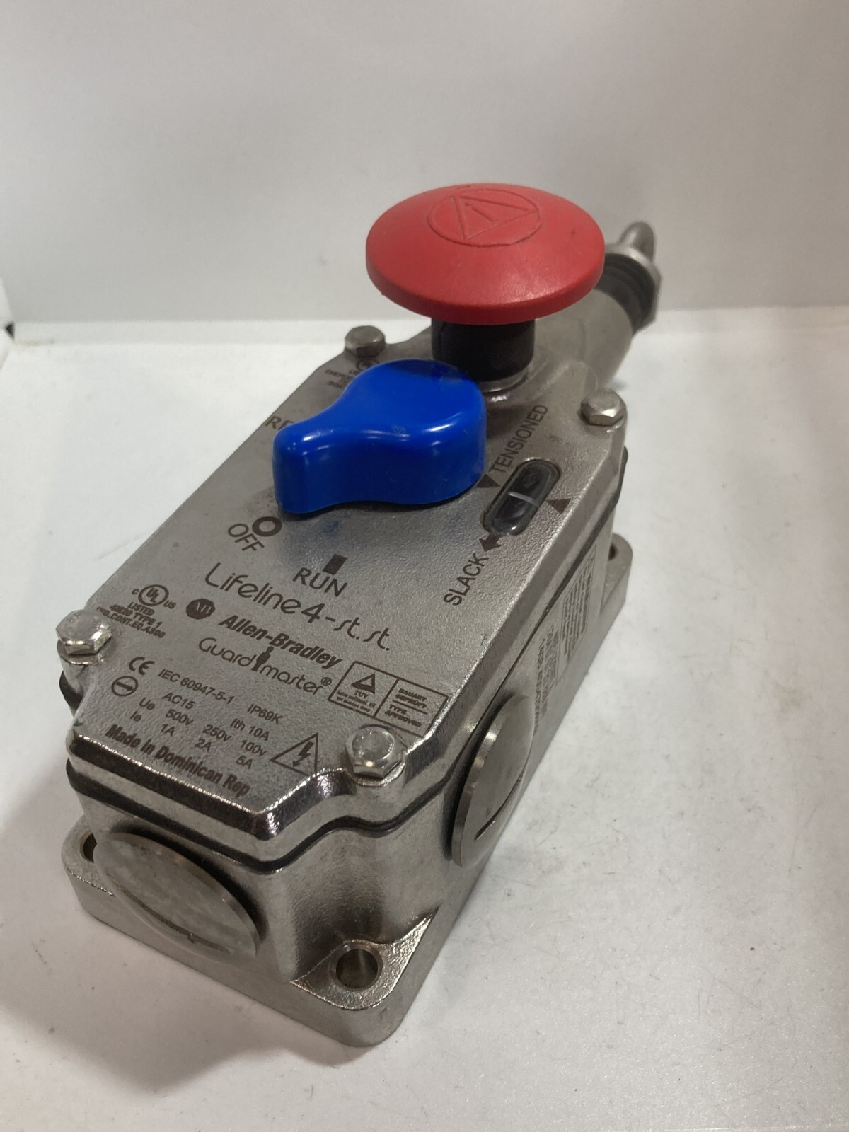 ALLEN BRADLEY 440E-L22BNST CABLE PULL LIFELINE4-ST 2NO/2NC 1/2 IN NPT 75M L SS