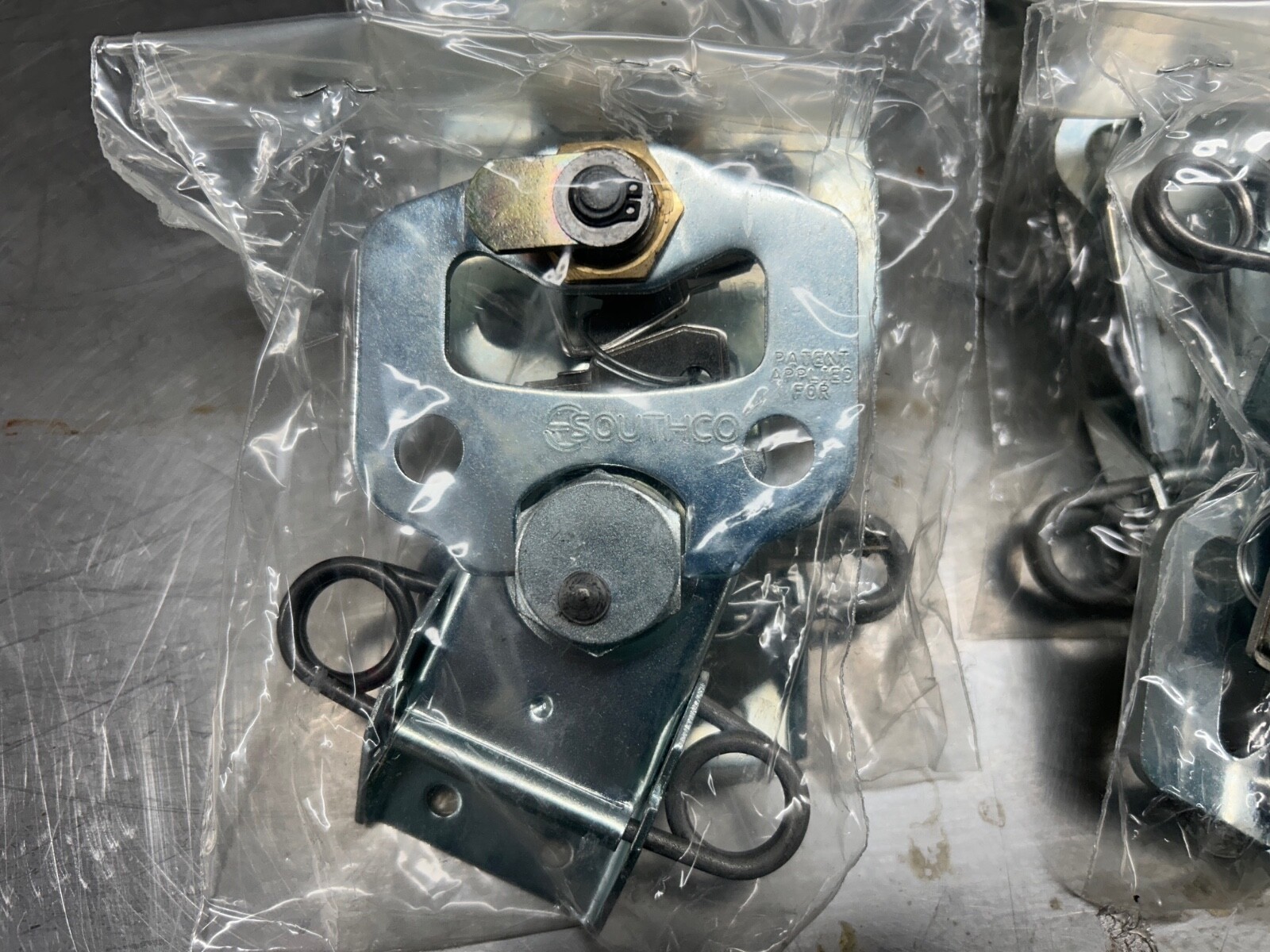 Lot of 69 Southco K5-2813-07 Draw Latch and 64 Southco 2811X Stainlesst plate