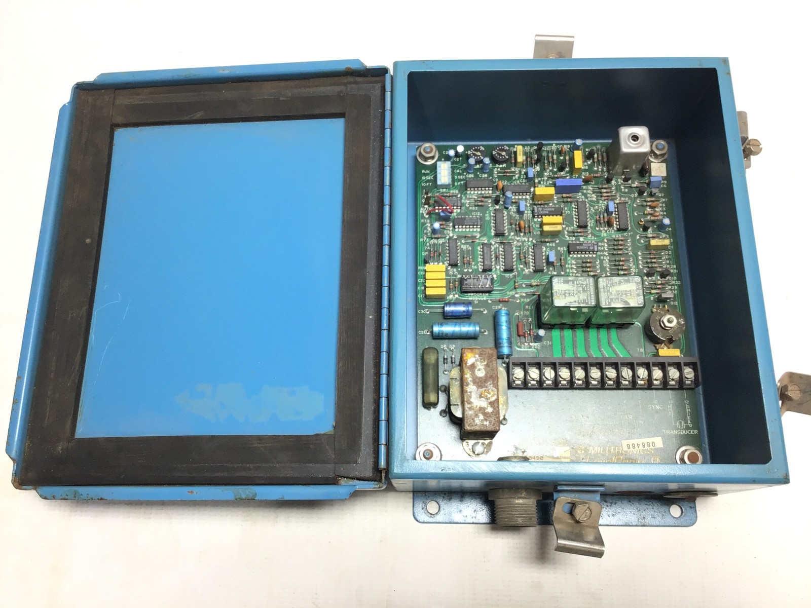 Miltronics MLI0L664 Micro Ranger Control Process Unit in Enclosure 115/220V 5…