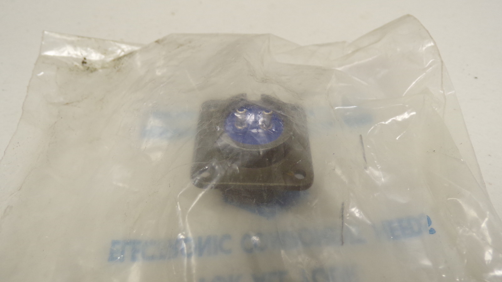 NEW Electric Component Circular Connector 3102A-165-04P *FREE SHIPPING*