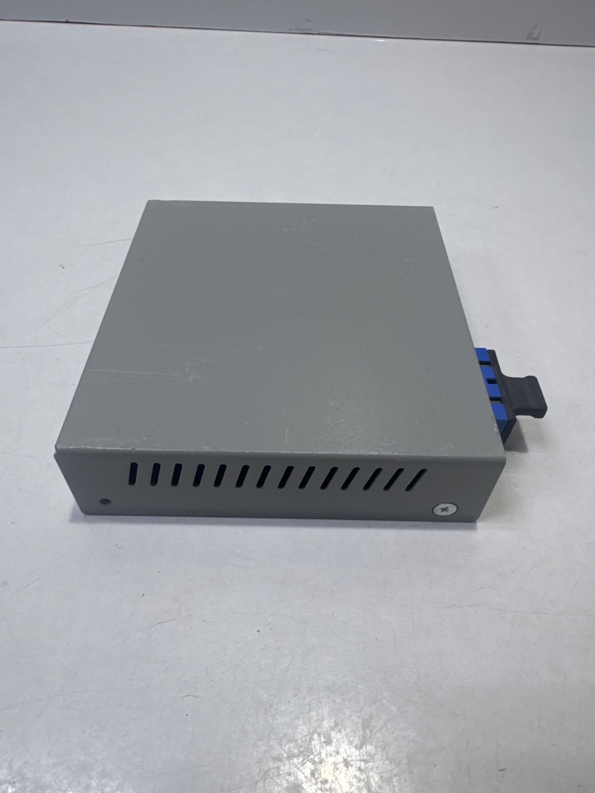 Allied Telesis AT-MC103XL Single Mode Fiber Fast Ethernet Media Converter