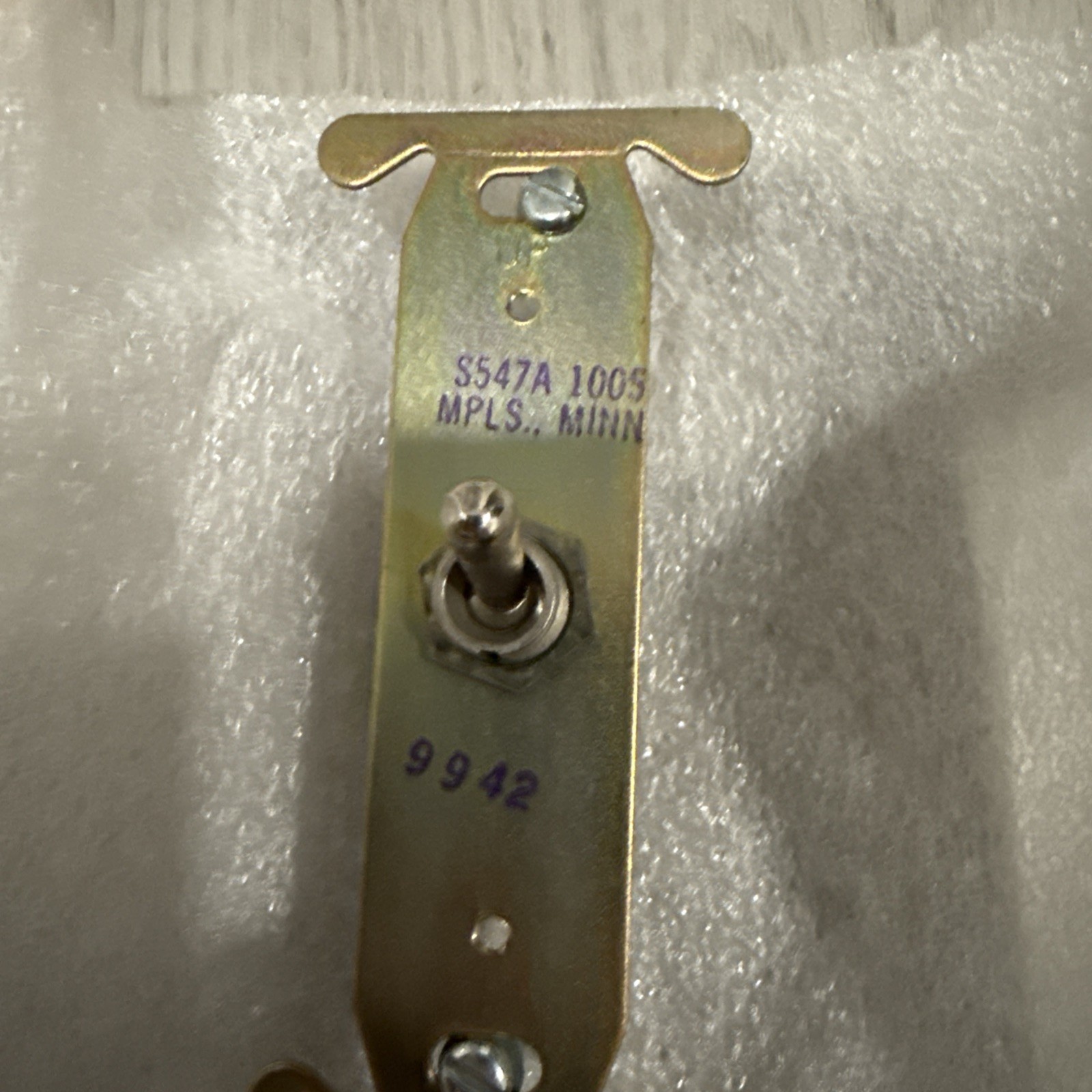 Honeywell S547A1005 DPDT MANUAL SWITCH NEW IN BOX