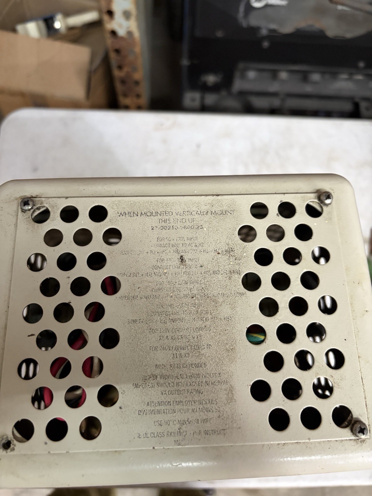 USED SOLA 23-00210-0800-23 VOLTAGE REGULATOR 120/240VAC 12.4A 60HZ 23-23-210-8