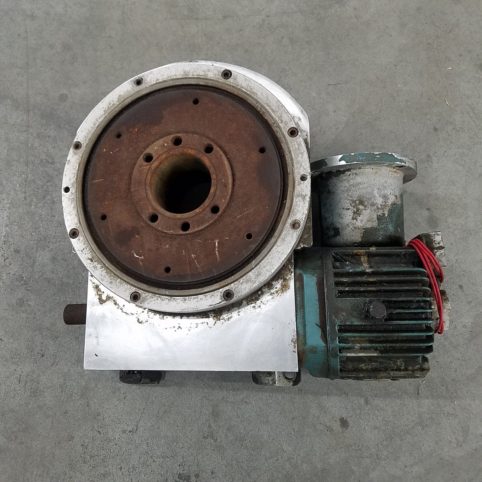 CAMCO 901RDM12H32-270 R-H Powered Rotary Indexer w/R-250 30:1 Ratio Gearbox.