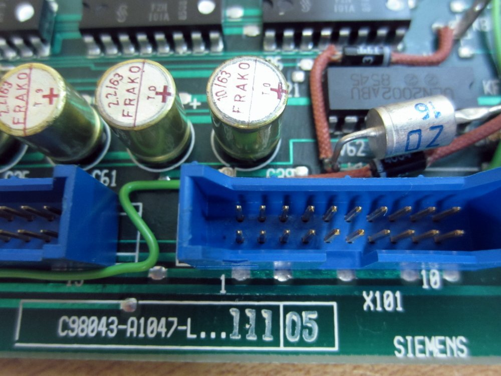 Siemens C98043-A1047-L.1.11 Board C98043A1047L111 C98043A1047L11105