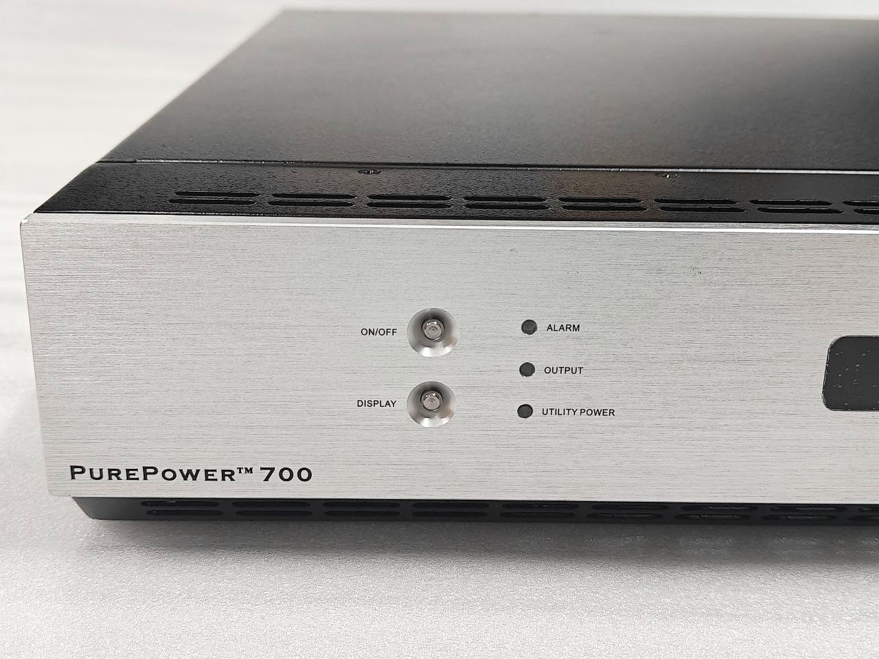 PurePower 700 Reference Grade AC Regenerator 1000VA/700WATTS