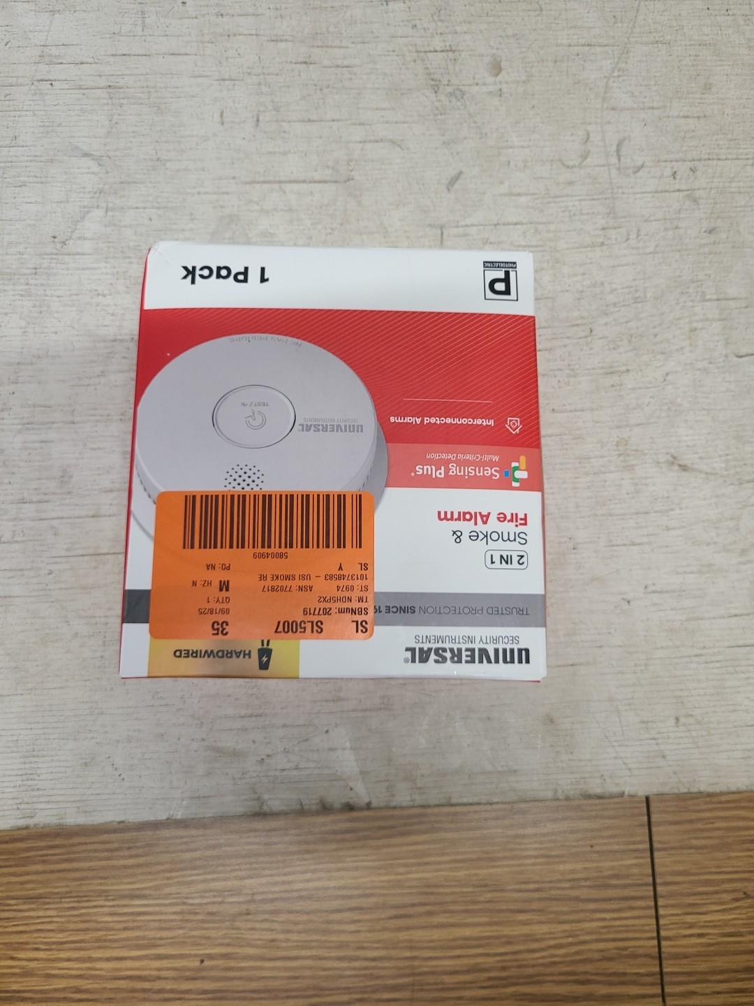 NEW Hardwired and 1-Year Battery Backup Smoke Detector
