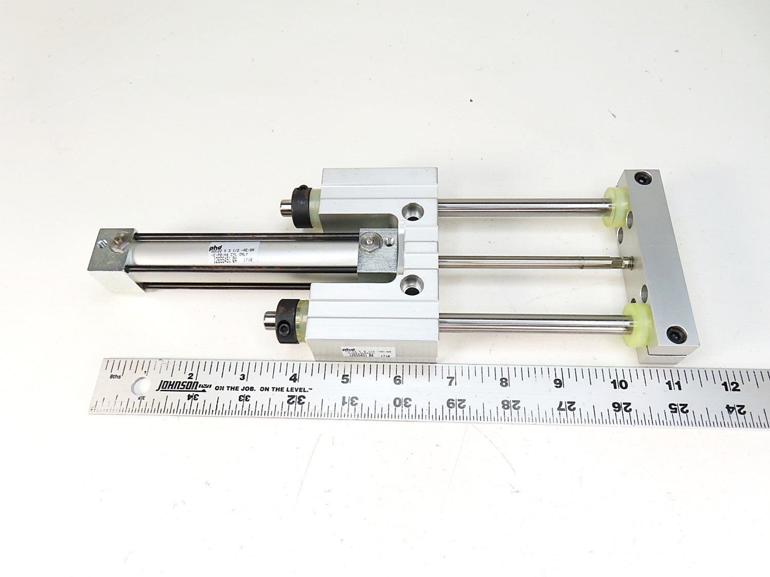 PHD SDC22 X 3 1/2-AE-BR-E-PB Guided Pneumatic Cylinder NEW NO BOX