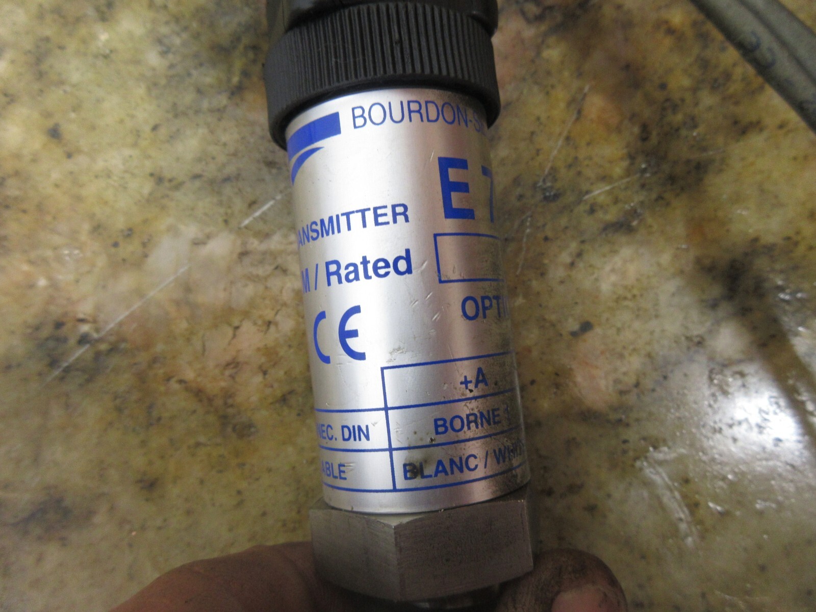 BOURDON-SEDEME TRANSMITTER E7 13 EM RATED 20 BAR 08J8 12 B BOSCH PVN 2 PIECES