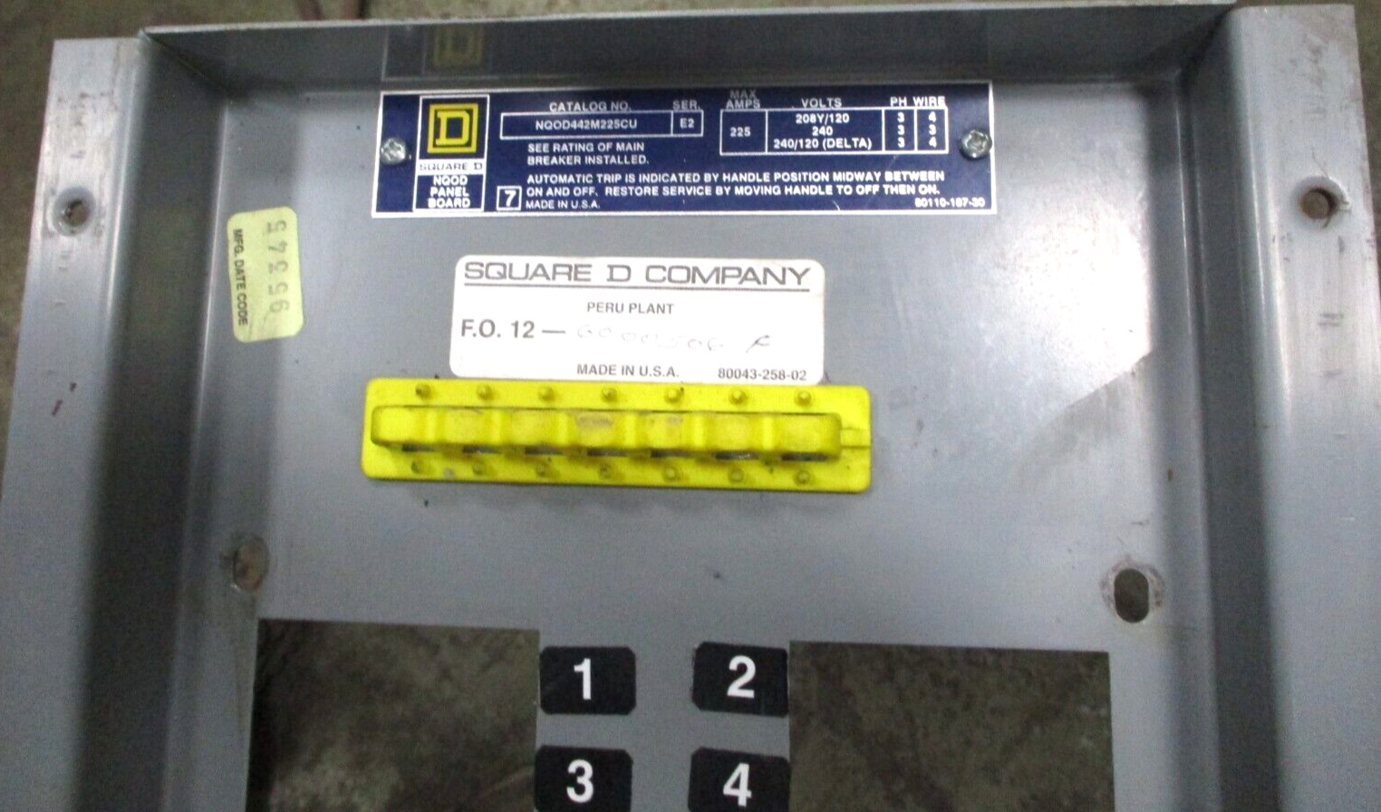 Square D NQ0D442M225CU Circuit Breaker Panel 225 Max Amps 208Y/120 240 A8483AB