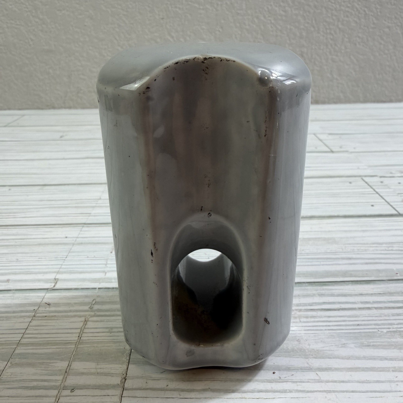 Pinco Strain Insulator White ABC