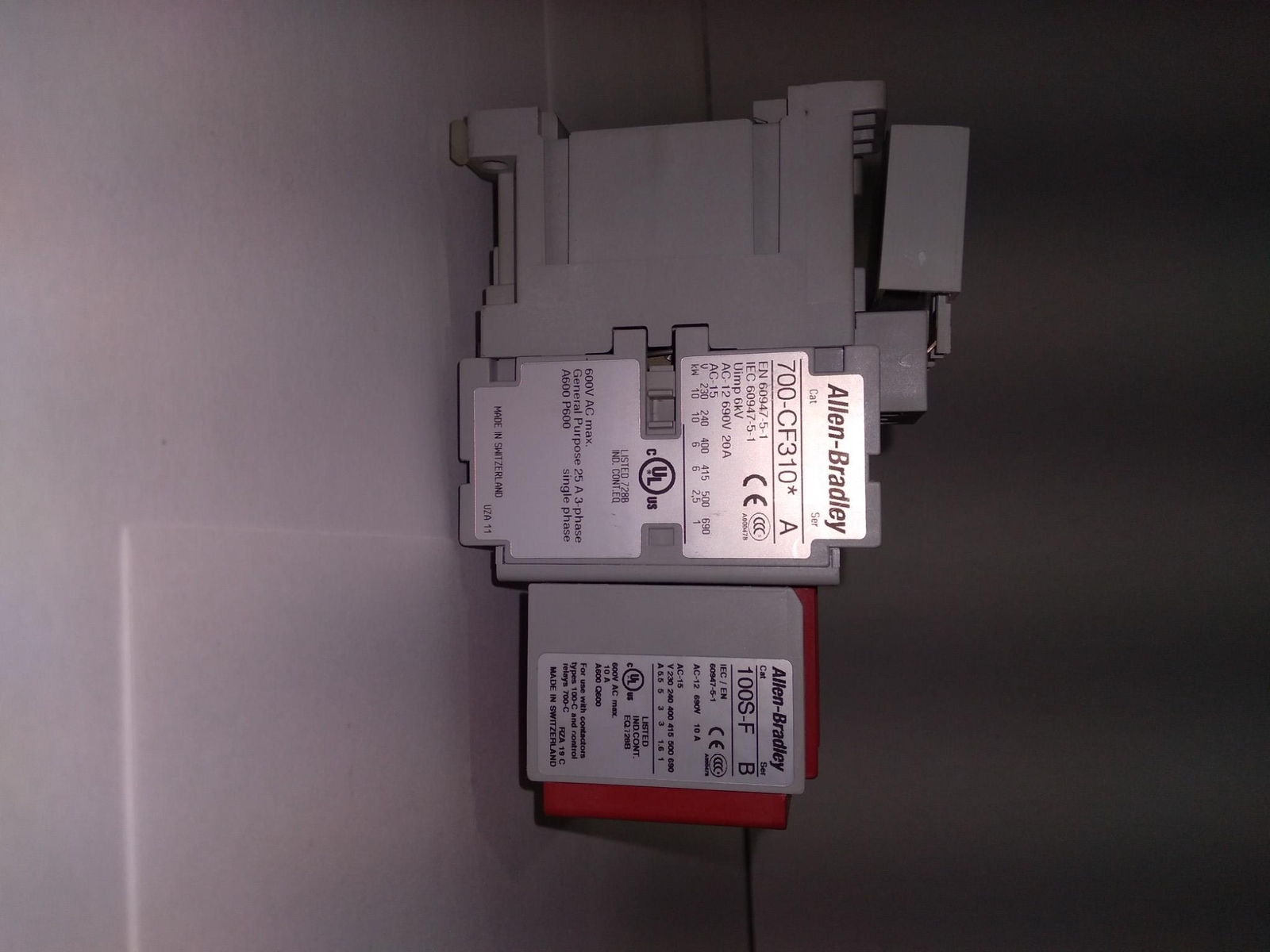 ALLEN-BRADLEY 700-CF310 SER.A AC-12 690V 20A A 100S-F SER.B 10A 690V CF440DC