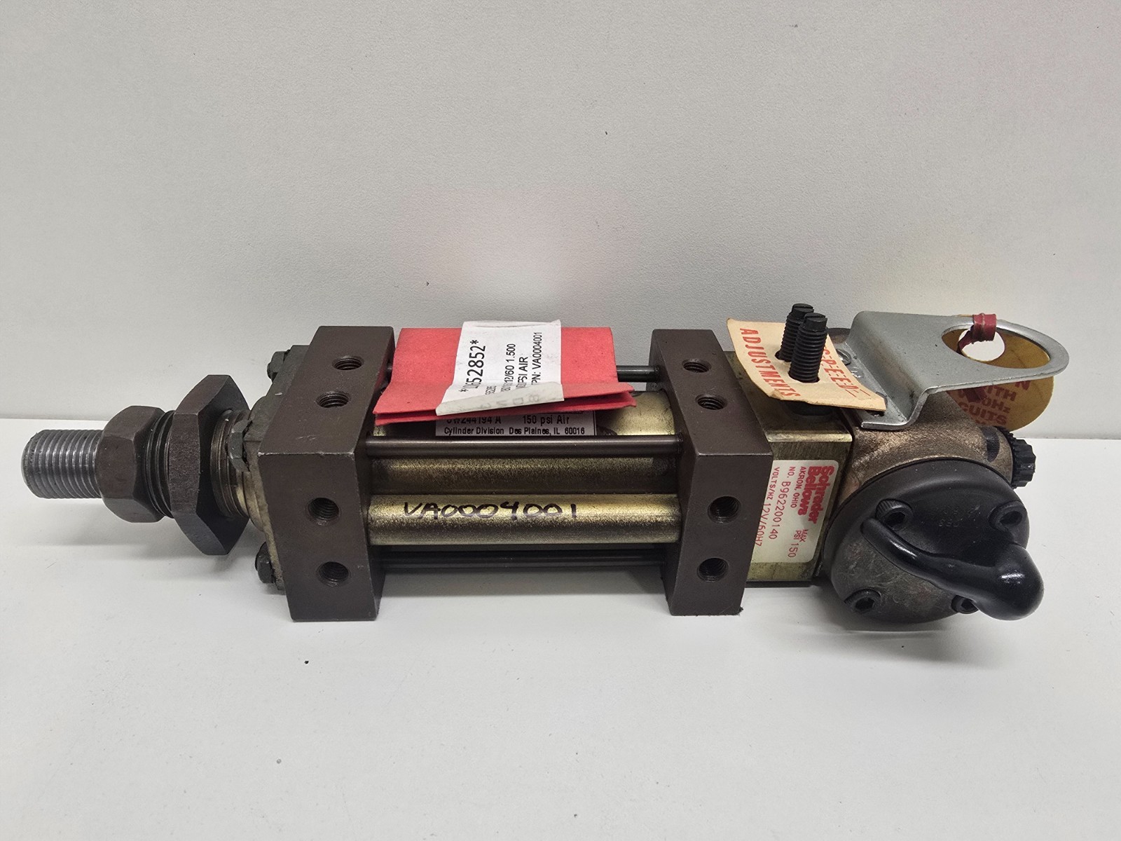 NEW OLD STOCK! SCHRADER BELLOWS AIR MOTOR B80111005-012/60-1.500