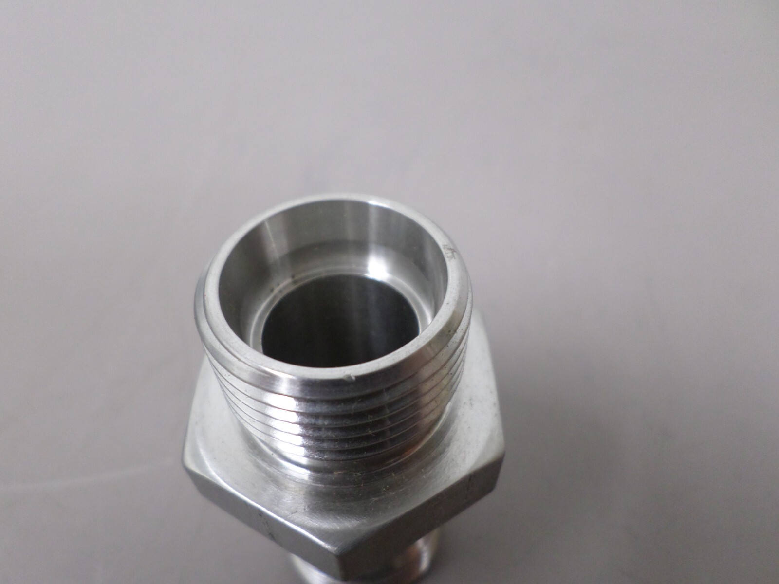 MS21 Stainless Steel Bulkhead Union -12 All Ends -12 Center MS21924K12