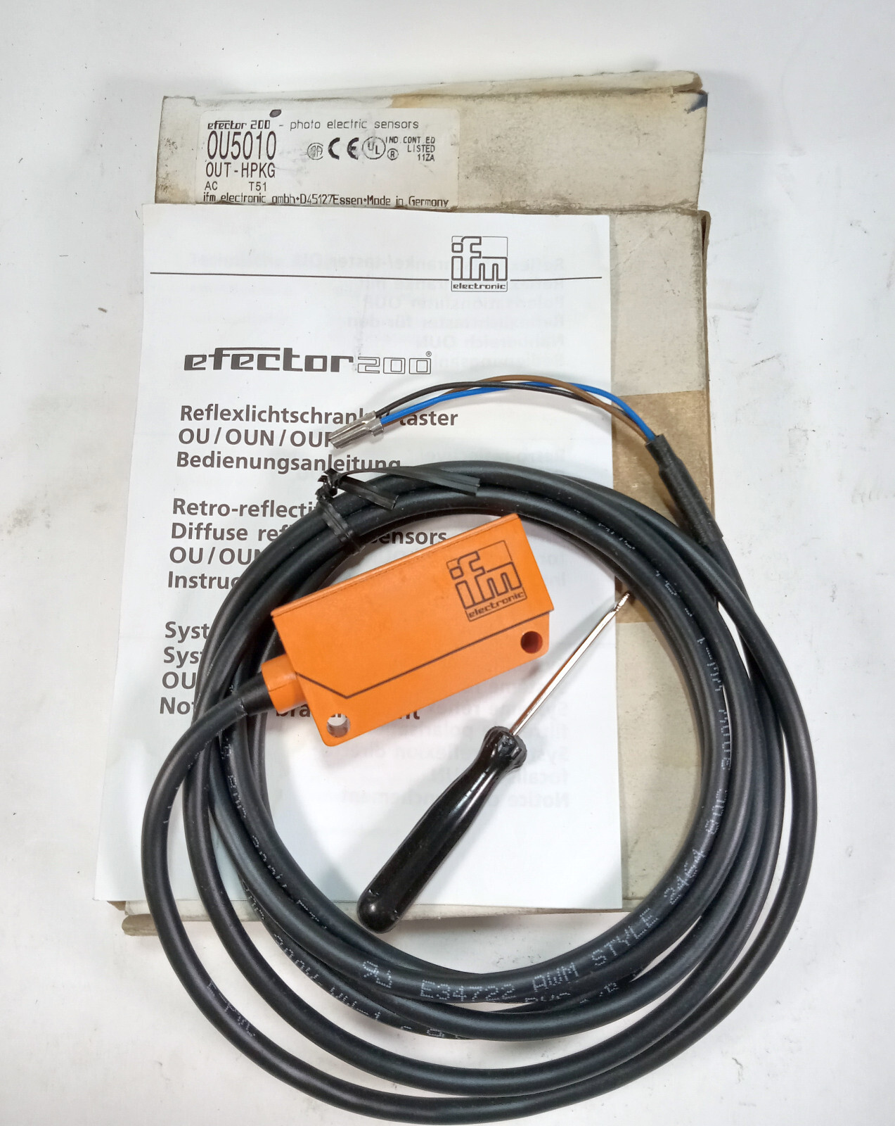 1 NEW IFM ELECTRONICS OU5010 MODEL EFECTOR 200 SENSOR NIB ***MAKE OFFER***