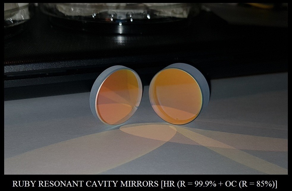 Ruby Laser Resonant Cavity Mirrors HR [R~99.9% – Φ25×5mm] + OC [R~85% – Φ25×8mm]